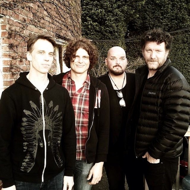 TEN COMMANDOS: nueva banda con miembros de Soundgarden, Pearl Jam, Masters of Reality, etc…