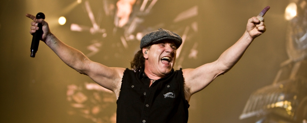 AC/DC: Brian Johnson podria quedar sordo si continua girando