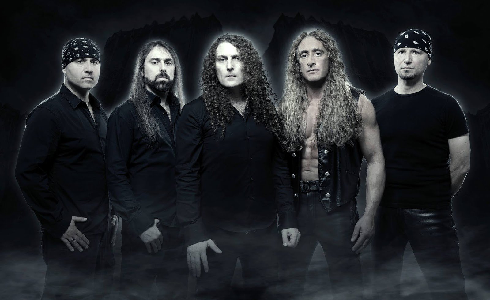 RHAPSODY OF FIRE se separan de dos miembros