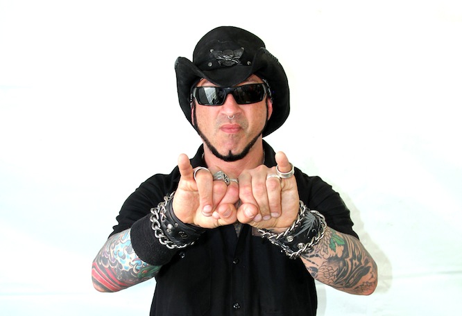 NOTHINGFACE esta “muerto” declara Tom Maxwell