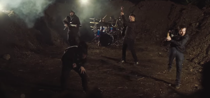 ION DISSONANCE estrenan video para “To Lift The Dead Hand Of The Past”