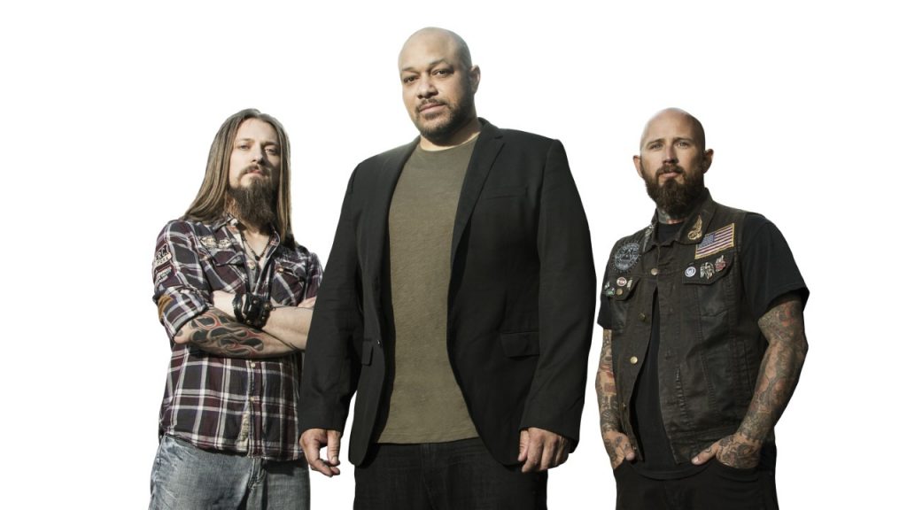 DEVIL YOU KNOW cambian de nombre: LIGHT THE TORCH