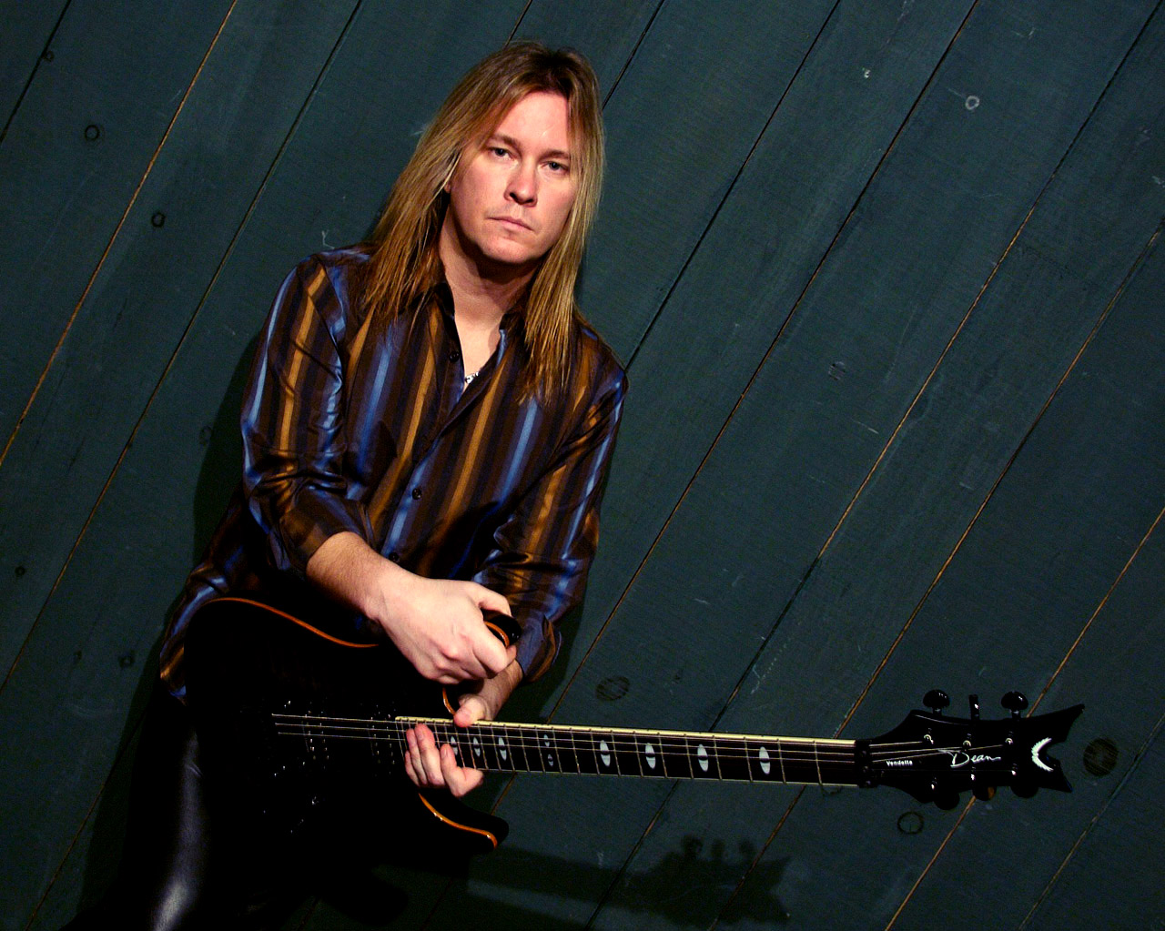 GLEN DROVER: nuevo material con miembros de Testament y Nevermore