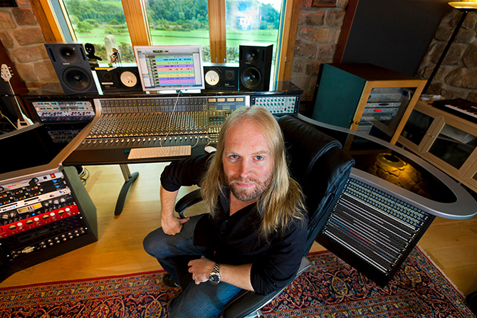 EXCLUSIVO: Jeff Walker, vocalista/bajista de CARCASS revela que el productor Colin Richardson renuncio al proyecto