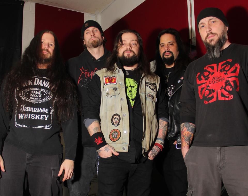 RINGWORM: en estudio junto al productor Ben Schigel