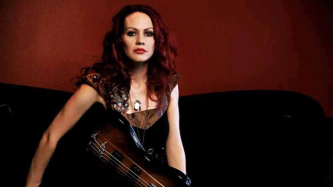 COAL CHAMBER: Nadja Peulen regresa a la banda