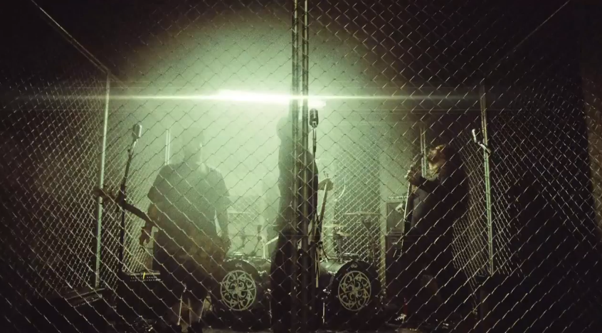 DE LA TIERRA: video clip para “Maldita Historia”