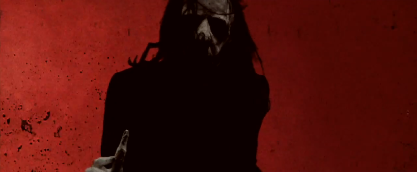 PORTAL: video clip para “Curtain”