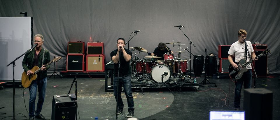 Trent Reznor enojado con los productores de los Grammy