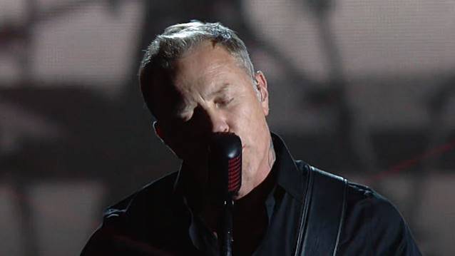 Metallica interpreta One con el pianista Lang Lang