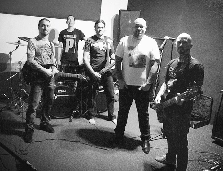 DEVIL YOU KNOW: primer adelanto “Seven Years Alone” en stream