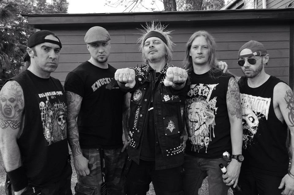 EXTREME NOISE TERROR: titulo, portada, tracklist y fecha de lanzamiento para su nuevo trabajo