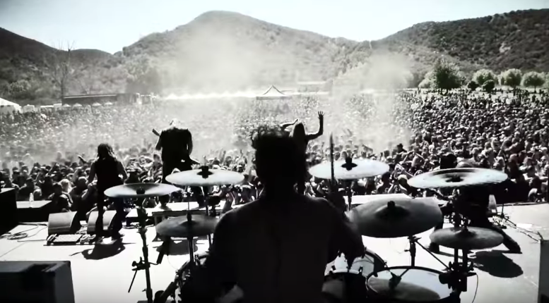 DEVILDRIVER estrenan video para “Trust No One”.