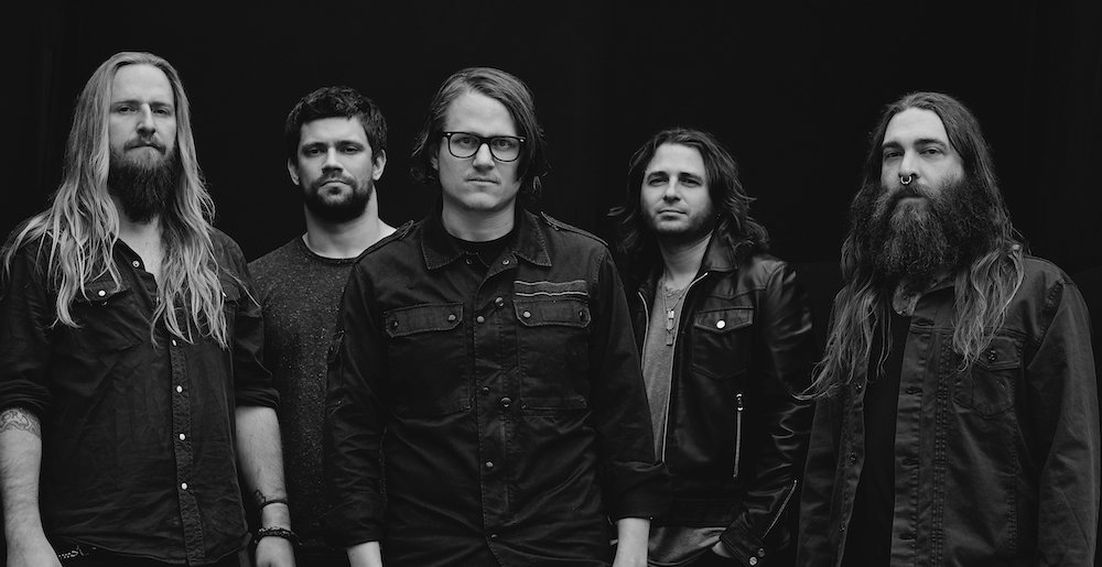 DARKEST HOUR primer adelanto de “Godless Prophets & The Migrant Flora”