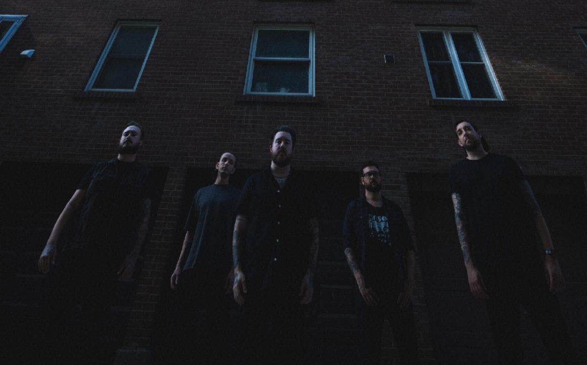 Lowheaven debuta con Ritual Decay: El post-metal canadiense que redefine la oscuridad